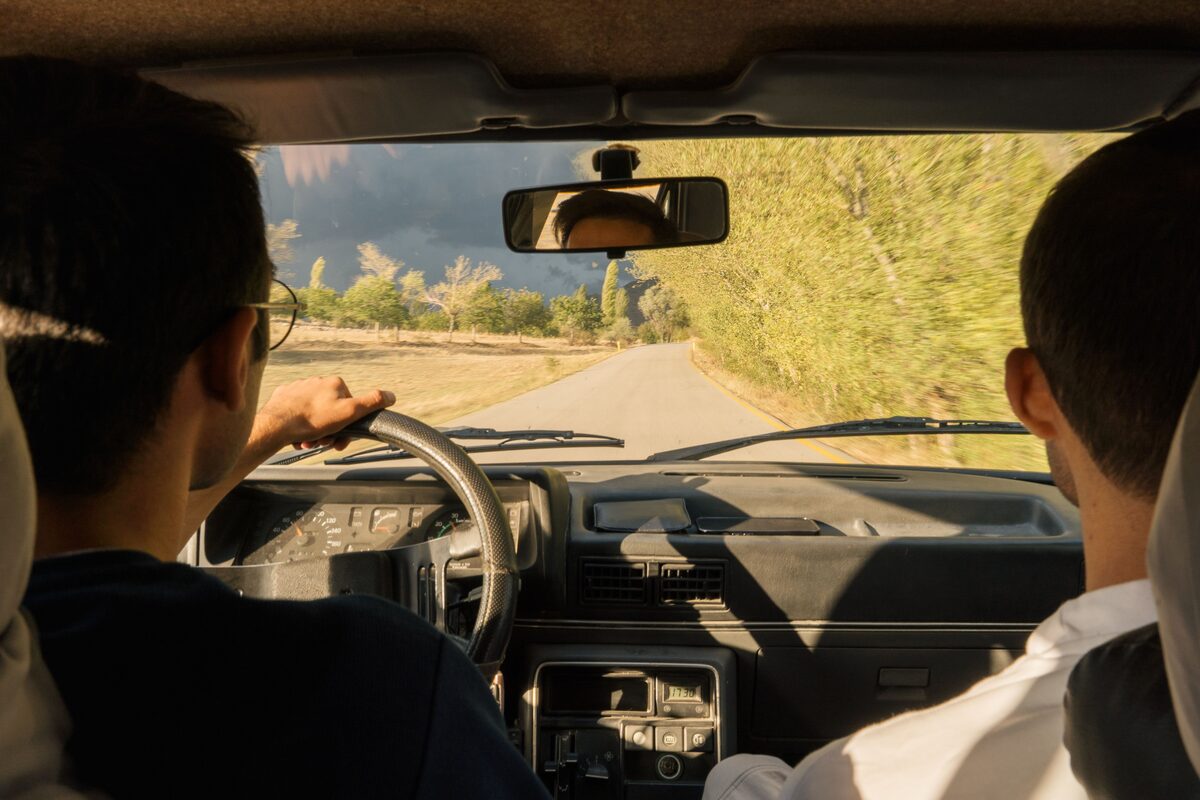 Online and practical GLP driver training